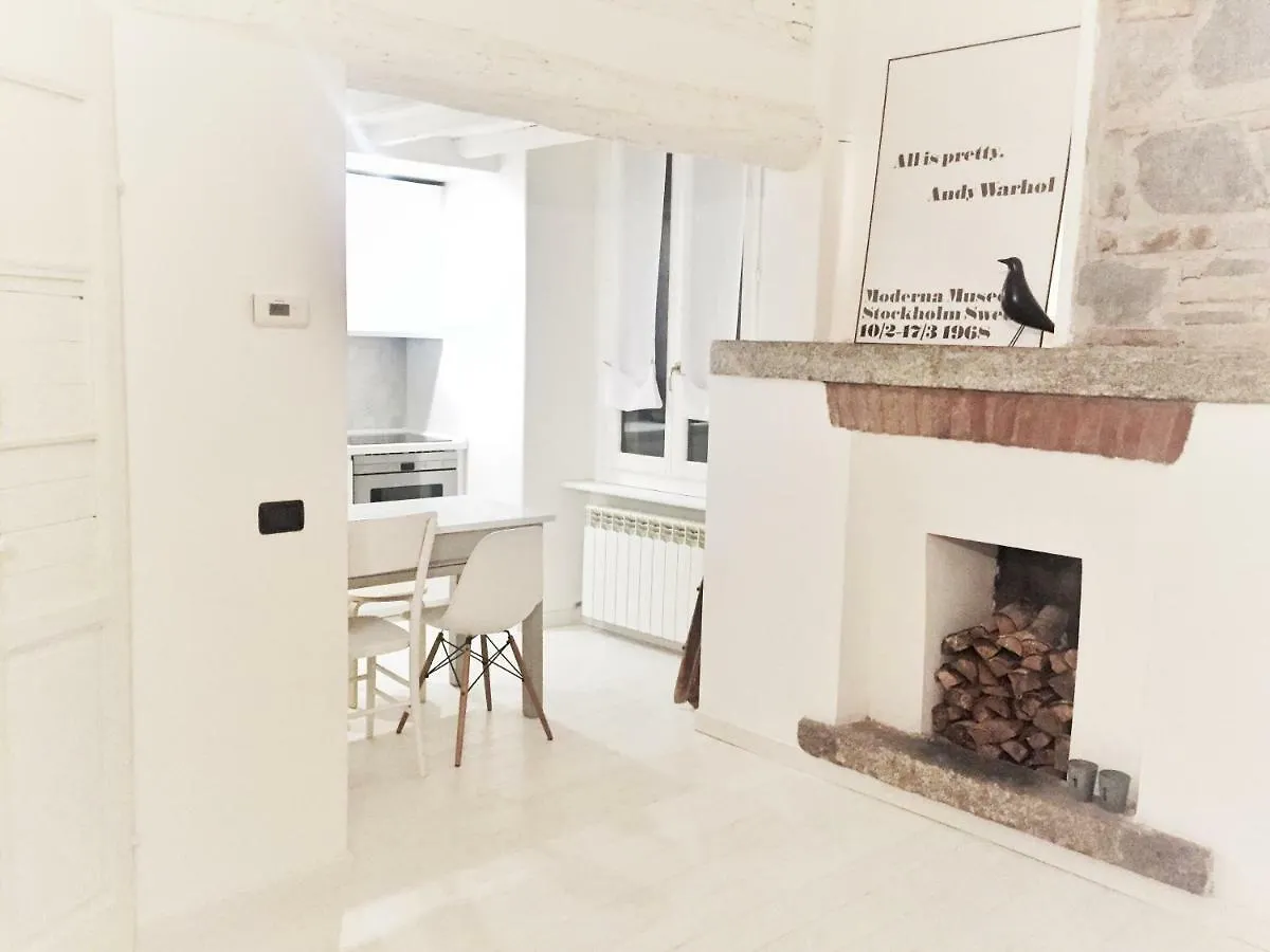 Ferienwohnung Casadiaz 11 Como Apartment